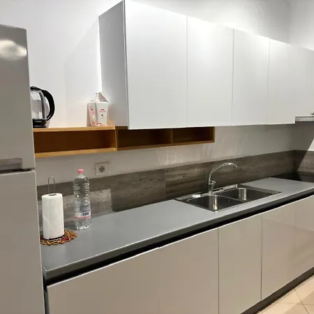 Apartment Golden Park Tirana