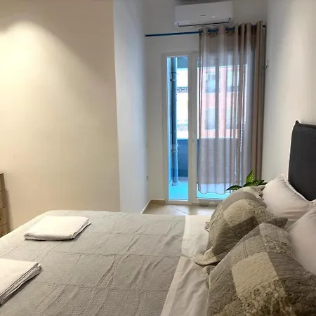 Golden Park Apartment